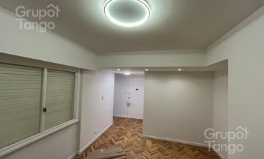 Departamento en Belgrano venta, 2 ambientes con baulera apto credito