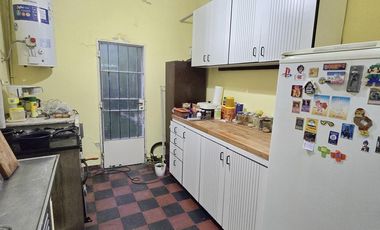 Venta PH 2 ambientes con patio en Villa Dominico