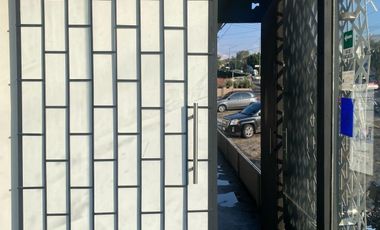 Locales comerciales súper ubicados