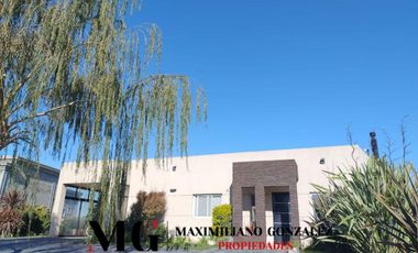 Casa en venta y alquiler, 4 ambientes -  La Alameda, Canning