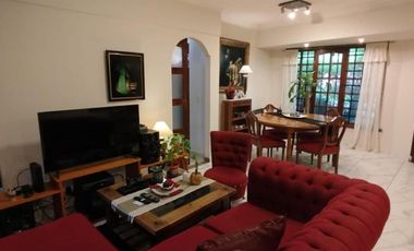 Casa en venta - 4 Dormitorios 3 Baños - Mar del Plata