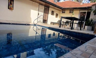 Casa en venta - 4 Dormitorios 3 Baños - Mar del Plata