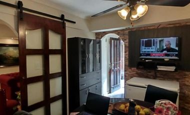 Casa en venta - 4 Dormitorios 3 Baños - Mar del Plata
