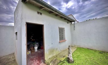VENTA IMPORTANTE CHALET FRENTE A PLAZA ITALIA - Mar del Plata