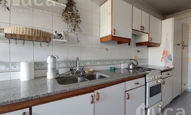 Piso de 3 dormitorios y terraza propia en venta en Martínez