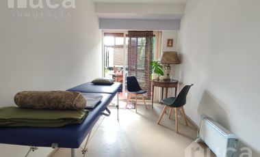 Piso de 3 dormitorios y terraza propia en venta en Martínez