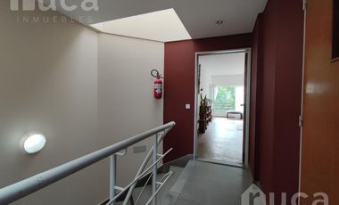 Piso de 3 dormitorios y terraza propia en venta en Martínez