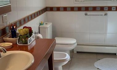 ALQUILER LOS CARDALES CC, 4 DORM. DOBLE LOTE, VISTA AL GOLF