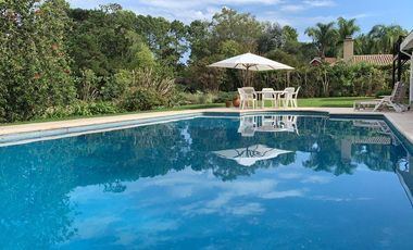 ALQUILER LOS CARDALES CC, 4 DORM. DOBLE LOTE, VISTA AL GOLF
