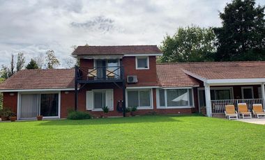 ALQUILER LOS CARDALES CC, 4 DORM. DOBLE LOTE, VISTA AL GOLF