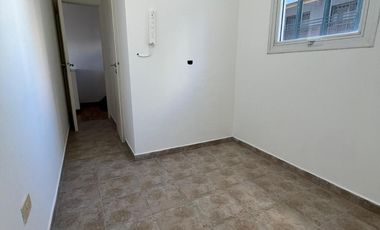 Exclusivo Dúplex en Alquiler 3 dormitorios, dependencia y cochera en Olivos