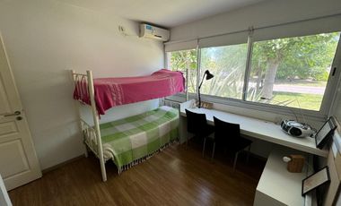 OPORTUNIDAD! Casa en La Horqueta de Echeverría  RETASADO