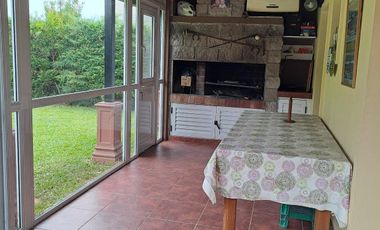 Casa con Pileta y Jardín en Alquiler / San Isidro Labrador - Villanueva