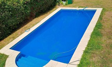 Casa con Pileta y Jardín en Alquiler / San Isidro Labrador - Villanueva
