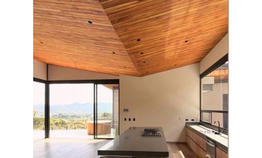 Casa en Venta en El Retiro Sector Fizebad