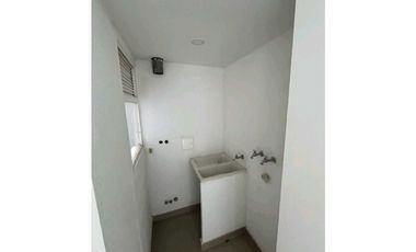 SE ARRIENDA APARTAMENTO EDF. MIRADOR DEL CERRITO