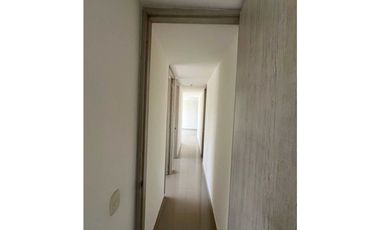 SE ARRIENDA APARTAMENTO EDF. MIRADOR DEL CERRITO