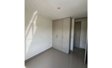 SE ARRIENDA APARTAMENTO EDF. MIRADOR DEL CERRITO
