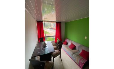Vendo Apartamento en Conjunto Residencial Tucanes, sobre la auto sur