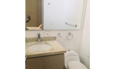 ARRIENDO APARTAESTUDIO EN EDIFICIO PRATO 52