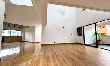 Vendo amplio apartamento en Patio Bonito el Poblado