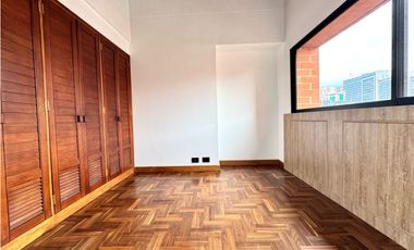 Vendo amplio apartamento en Patio Bonito el Poblado