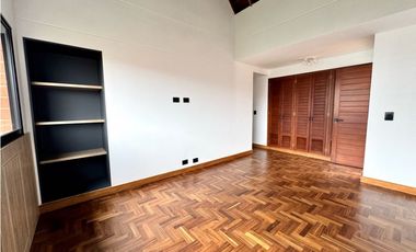 Vendo amplio apartamento en Patio Bonito el Poblado