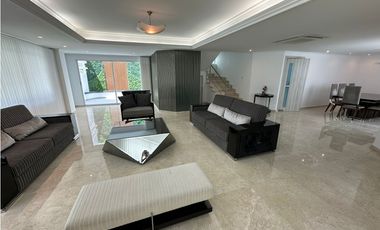 CASA DE CONJUNTO EN VENTA EN ALTOS DE RIOMAR