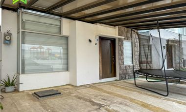 CASA AMOBLADA EN ALQUILER URB MARINA BAY, VA MANTA - JARAMIJO