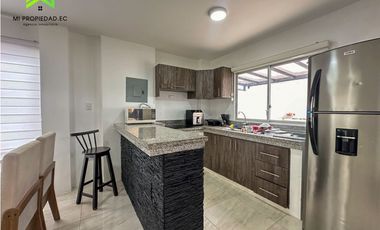 CASA AMOBLADA EN ALQUILER URB MARINA BAY, VA MANTA - JARAMIJO