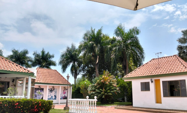 Casa Campestre - Condominio Las Acacias - Anapoima