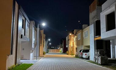 CASA EN RENTA EN CLARENZA RESIDENCIAL, ZONA SAN BERNARDINO TLAXCALANCINGO, PUEBLA