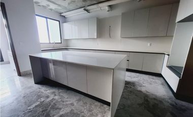 VENTA DE APARTAMENTO EN SANTA MARIA PH EMPIRE RESIDENCES 322M2  JP