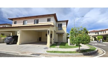 Hermosa Casa en Venta,  Woodlands - Panamá Pacifico