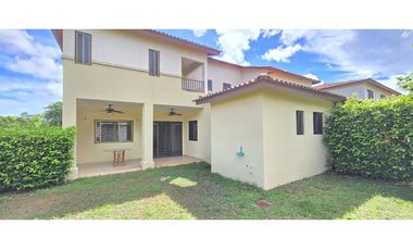 Hermosa Casa en Venta,  Woodlands - Panamá Pacifico