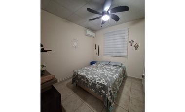 CASA EN VENTA EN RESIDENCIAL SANTO DOMINGO PENONOME.