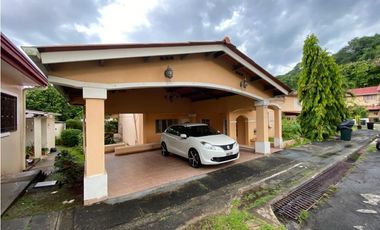 HOWARD / 319M / 3 HABITACION + SERVICIO / TERRAZA / DOS NIVELES