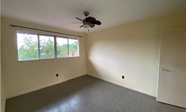 HOWARD / 319M / 3 HABITACION + SERVICIO / TERRAZA / DOS NIVELES