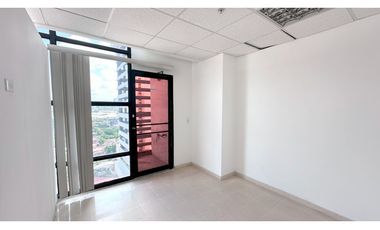 ALQUILER OFICINA 63.7 M2 CON DIVISIONES EN PUNTA PAITILLA KAF