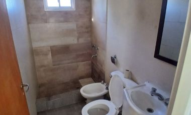 Duplex en alquiler en Isidro Casanova