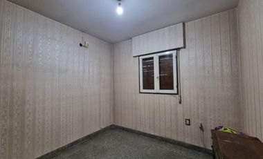CASA EN VENTA  DE TRES DORMITORIOS EN CAPITAL