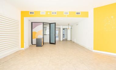 OFICINA - VENTA- ZONA CENTRO - MUY AMPLIA