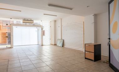 OFICINA - VENTA- ZONA CENTRO - MUY AMPLIA