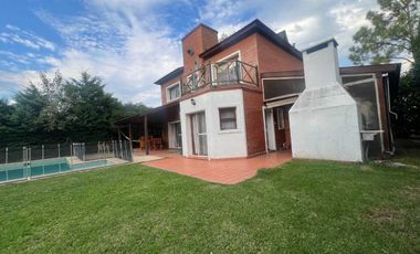 ALQUILER CASA 4 AMB PISCINA CAMPOS DE ALVAREZ