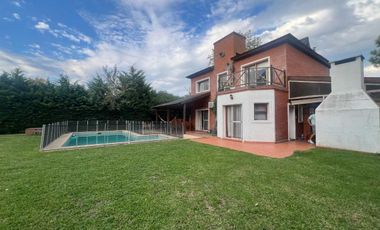 ALQUILER CASA 4 AMB PISCINA CAMPOS DE ALVAREZ