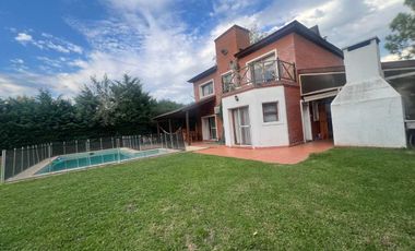 ALQUILER CASA 4 AMB PISCINA CAMPOS DE ALVAREZ