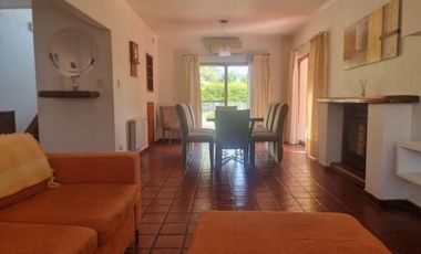 ALQUILER CASA 4 AMB PISCINA CAMPOS DE ALVAREZ
