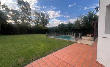 ALQUILER CASA 4 AMB PISCINA CAMPOS DE ALVAREZ