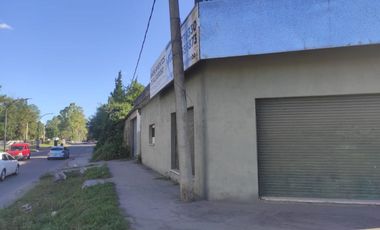 Venta local comercial con deposito