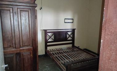 Venta local comercial con deposito